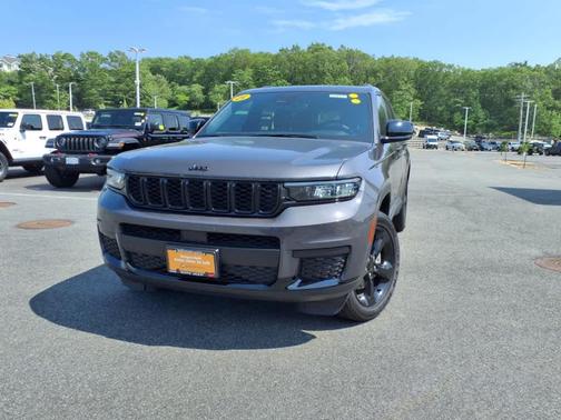 2023 Jeep Grand Cherokee L Laredo