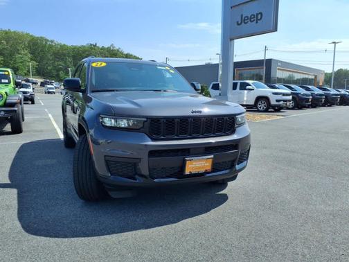 2023 Jeep Grand Cherokee L Laredo