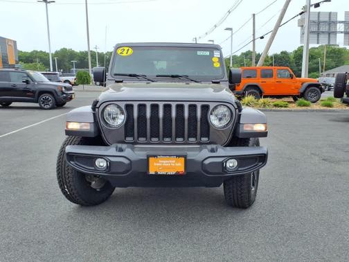 2021 Jeep Wrangler Unlimited Sahara Altitude