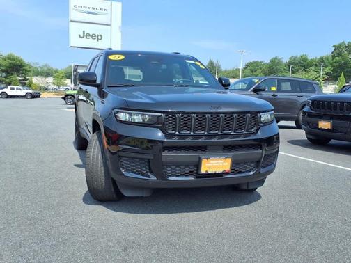 2023 Jeep Grand Cherokee L Laredo
