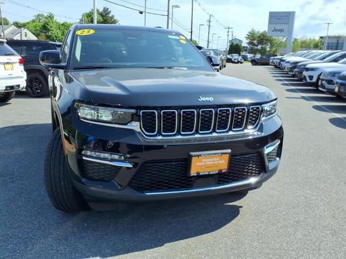 Diamond Black 2023 Jeep Grand Cherokee Limited