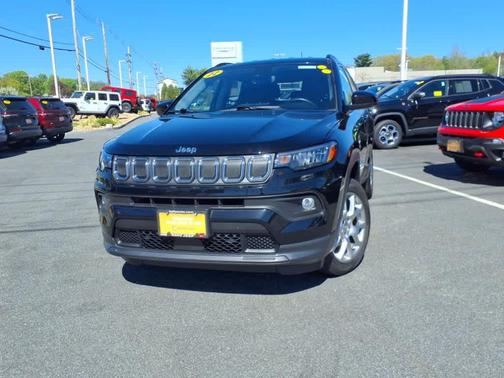 2022 Jeep Compass Latitude Lux