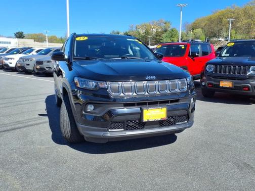 2022 Jeep Compass Latitude Lux