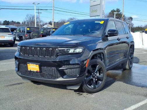 2023 Jeep Grand Cherokee Altitude