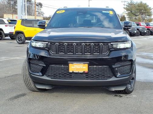 2023 Jeep Grand Cherokee Altitude