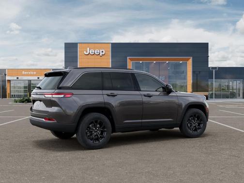 2026 Jeep Grand Cherokee Laredo
