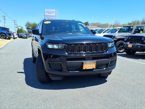 Diamond Black 2023 Jeep Grand Cherokee L Laredo