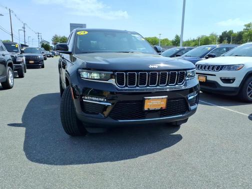 Diamond Black 2024 Jeep Grand Cherokee Limited