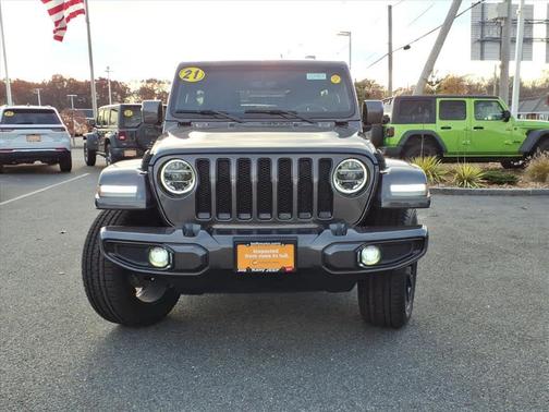 2021 Jeep Wrangler Unlimited Sahara Altitude
