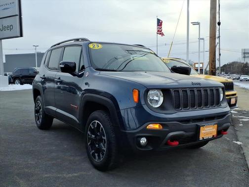 2023 Jeep Renegade Trailhawk