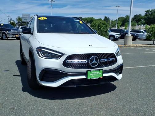 Polar White 2022 Mercedes-Benz GLA 250 Base 4MATIC