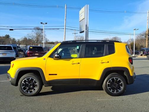 2023 Jeep Renegade Trailhawk