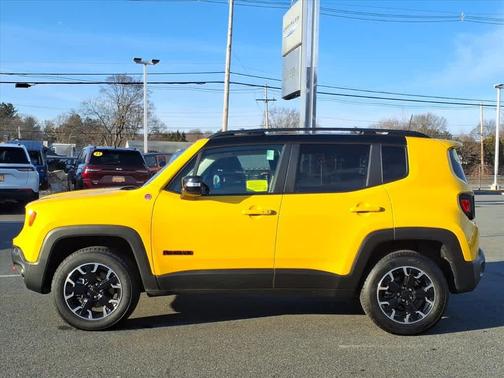2023 Jeep Renegade Trailhawk