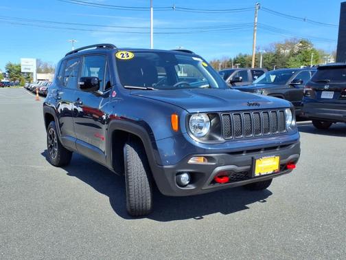 2023 Jeep Renegade Trailhawk