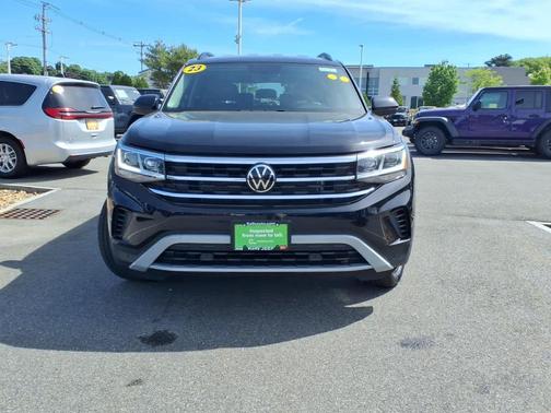 Deep Black Pearl Effect 2023 Volkswagen Atlas 3.6L SE w/Technology