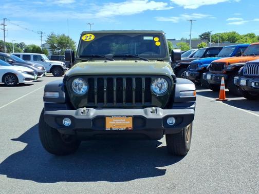 Sarge Green Clearcoat 2022 Jeep Wrangler Sport