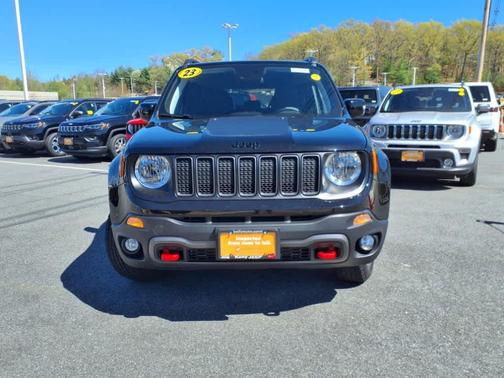 2023 Jeep Renegade Trailhawk