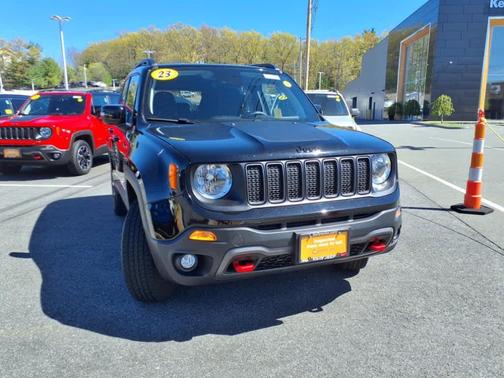 2023 Jeep Renegade Trailhawk