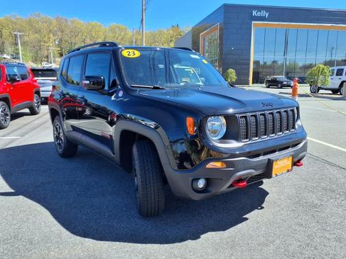 2023 Jeep Renegade Trailhawk