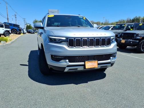 Silver Zynith 2022 Jeep Wagoneer Series II