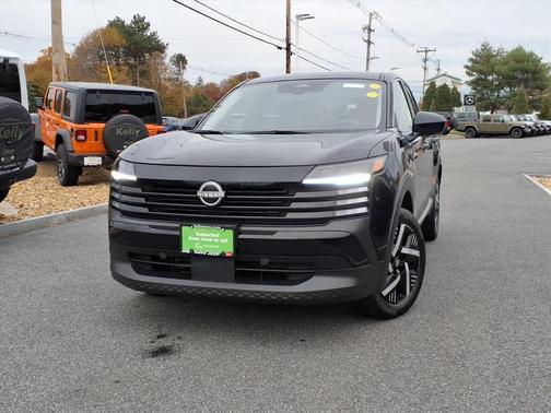 2025 Nissan Kicks SV