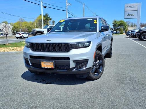 2023 Jeep Grand Cherokee L Laredo