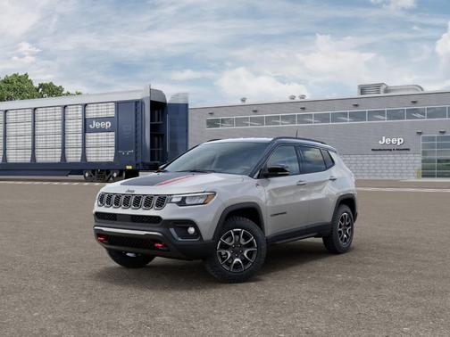 Silver Zynith 2026 Jeep Compass Trailhawk