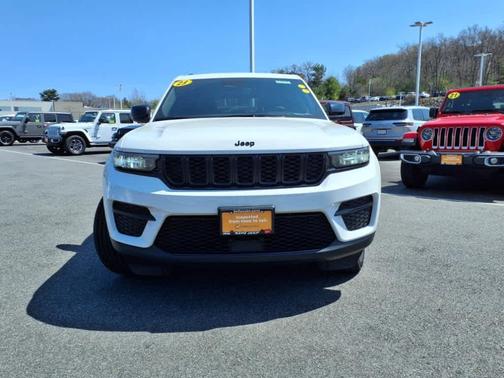 2023 Jeep Grand Cherokee Altitude