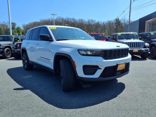 2023 Jeep Grand Cherokee Altitude