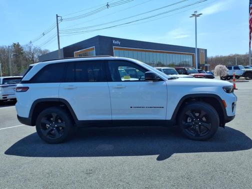 2023 Jeep Grand Cherokee Altitude