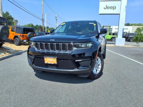 2023 Jeep Grand Cherokee Laredo