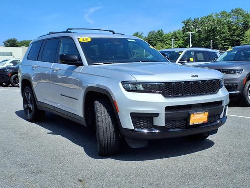 2023 Jeep Grand Cherokee L Laredo