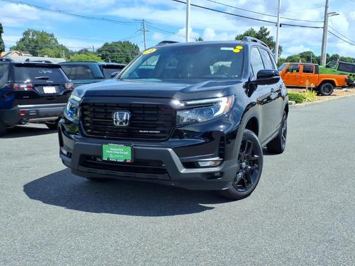 Crystal Black Pearl 2024 Honda Passport Black Edition