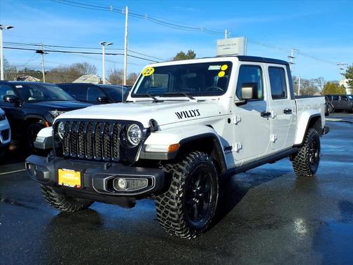 2022 Jeep Gladiator Sport
