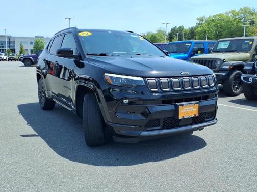 Diamond Black 2022 Jeep Compass Altitude