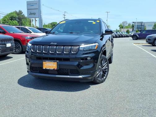 Diamond Black 2022 Jeep Compass Altitude
