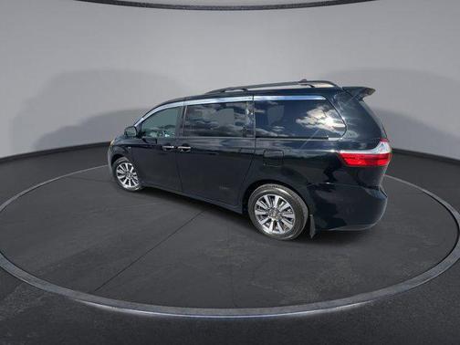 2018 Toyota Sienna XLE Premium