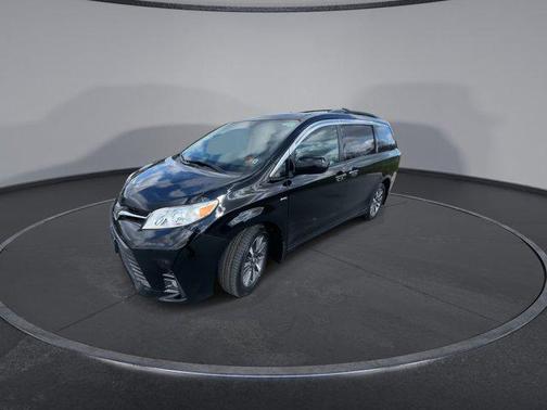 2018 Toyota Sienna XLE Premium