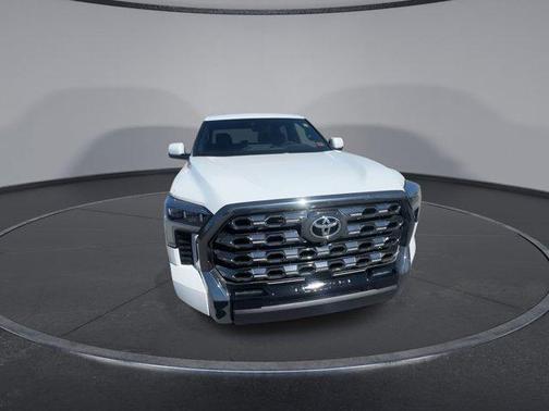 2025 Toyota Tundra Hybrid Platinum