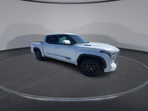 2025 Toyota Tundra Hybrid Platinum