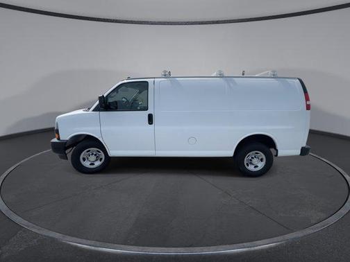 Summit White 2021 Chevrolet Express 2500 LT