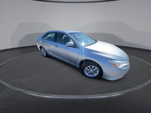 2017 Toyota Camry Hybrid LE