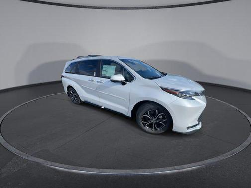 2025 Toyota Sienna Platinum