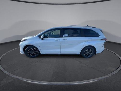 2025 Toyota Sienna Platinum