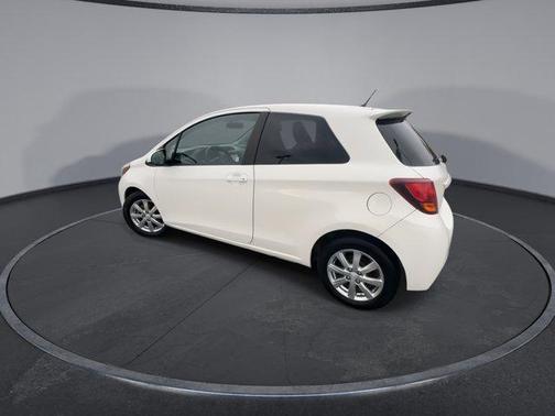 2015 Toyota Yaris LE