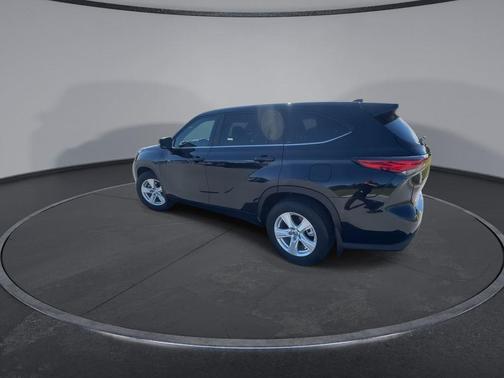Midnight Black Metallic 2023 Toyota Highlander L