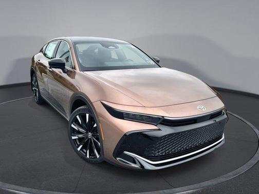 2026 Toyota Crown Platinum