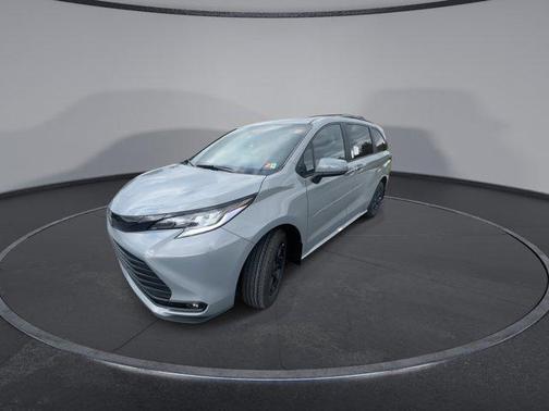 2025 Toyota Sienna Woodland Edition