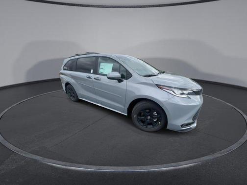 2025 Toyota Sienna Woodland Edition