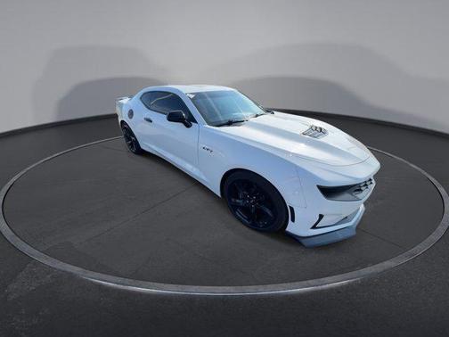 2022 Chevrolet Camaro RWD Coupe LT1